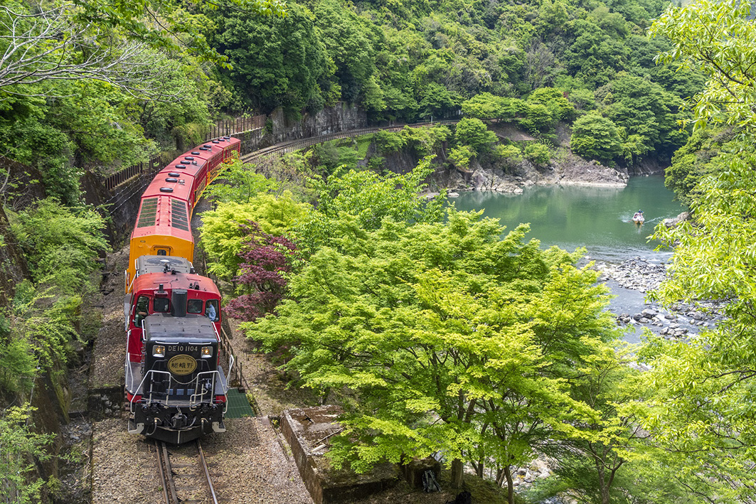 Kyoto Dep. [S] Sagano Train, Samurai, and Kyoto Shrines w/ Yakiniku Lunch